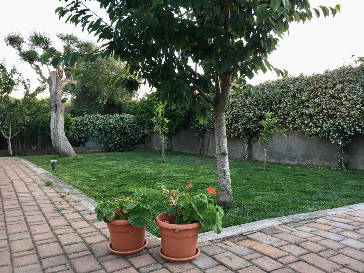 סאסארי Golden Villa, Residenza Di Campagna מראה חיצוני תמונה