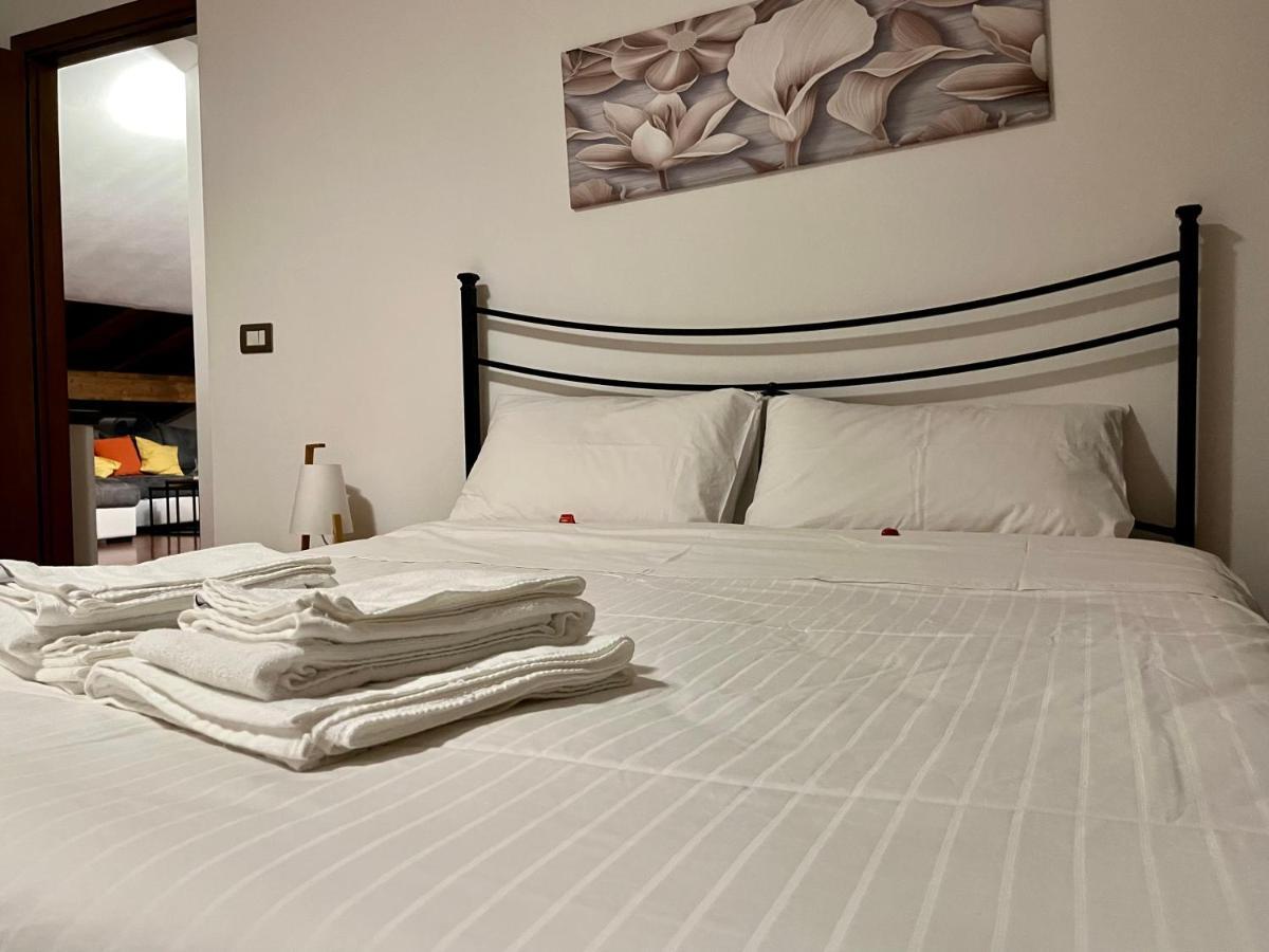 סאסארי Golden Villa, Residenza Di Campagna מראה חיצוני תמונה